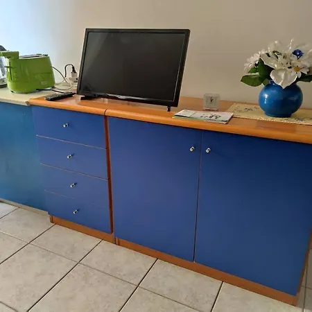 Alghero, Ottimo A 100 M. Dal Mare *