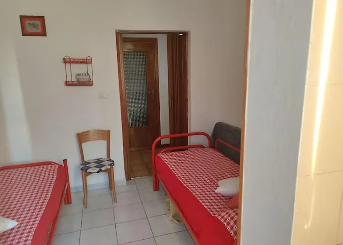 Alghero, Ottimo A 100 M. Dal Mare *