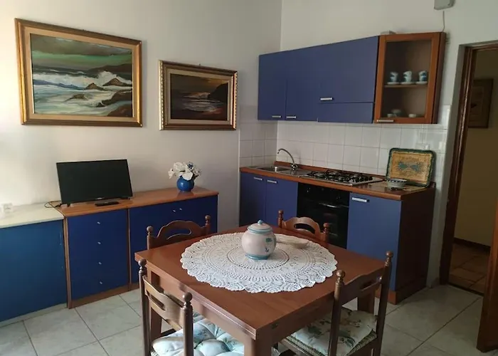 Alghero, Ottimo A 100 M. Dal Mare